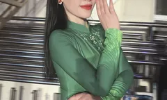 Hậu trường